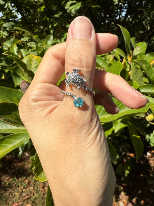 Hand fabricated turtle and apatite ring