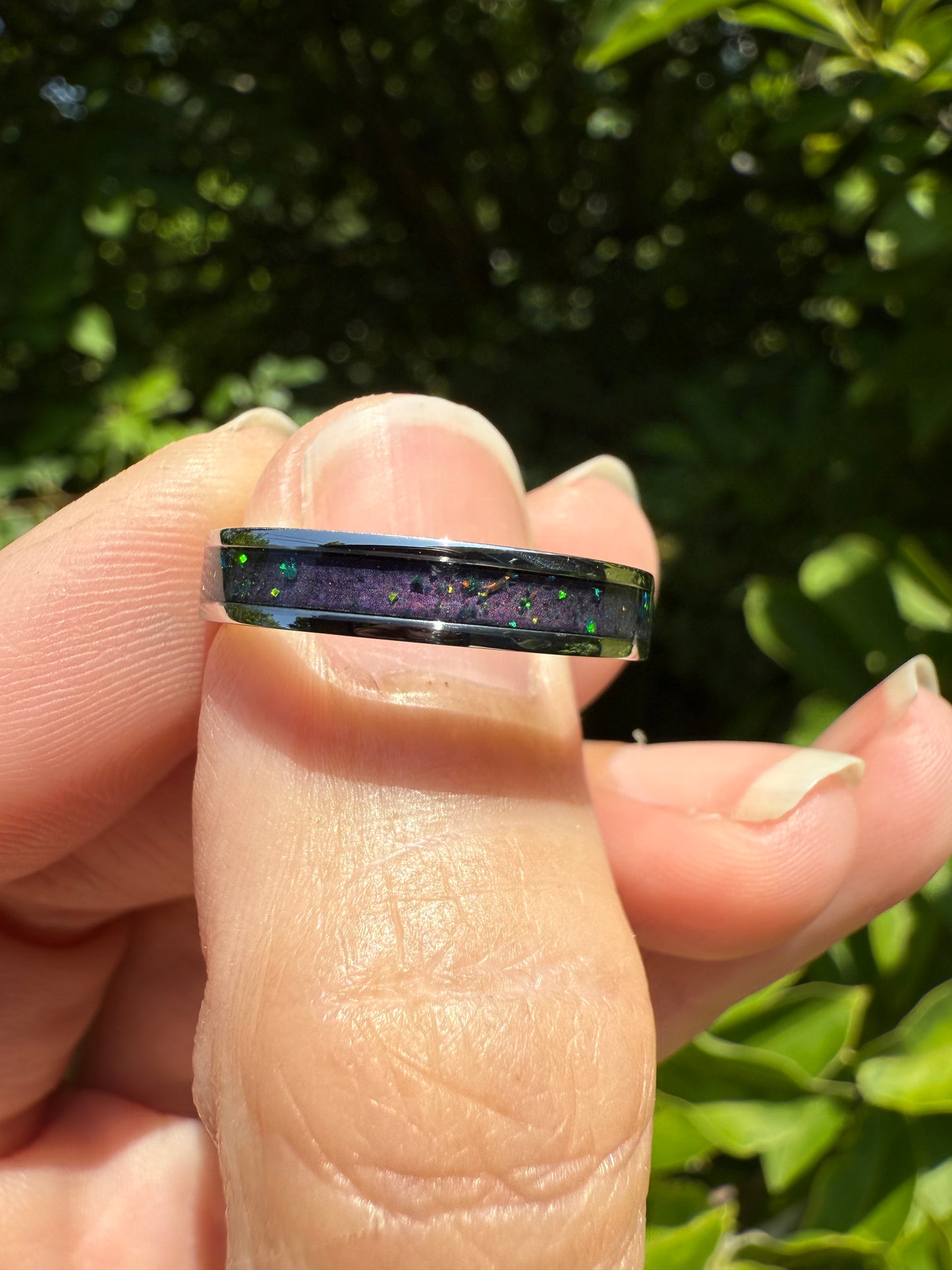 Galaxy Mood Ring – Size 8 Stainless Steel Band – Mood Pigment with Green Opal Inlay