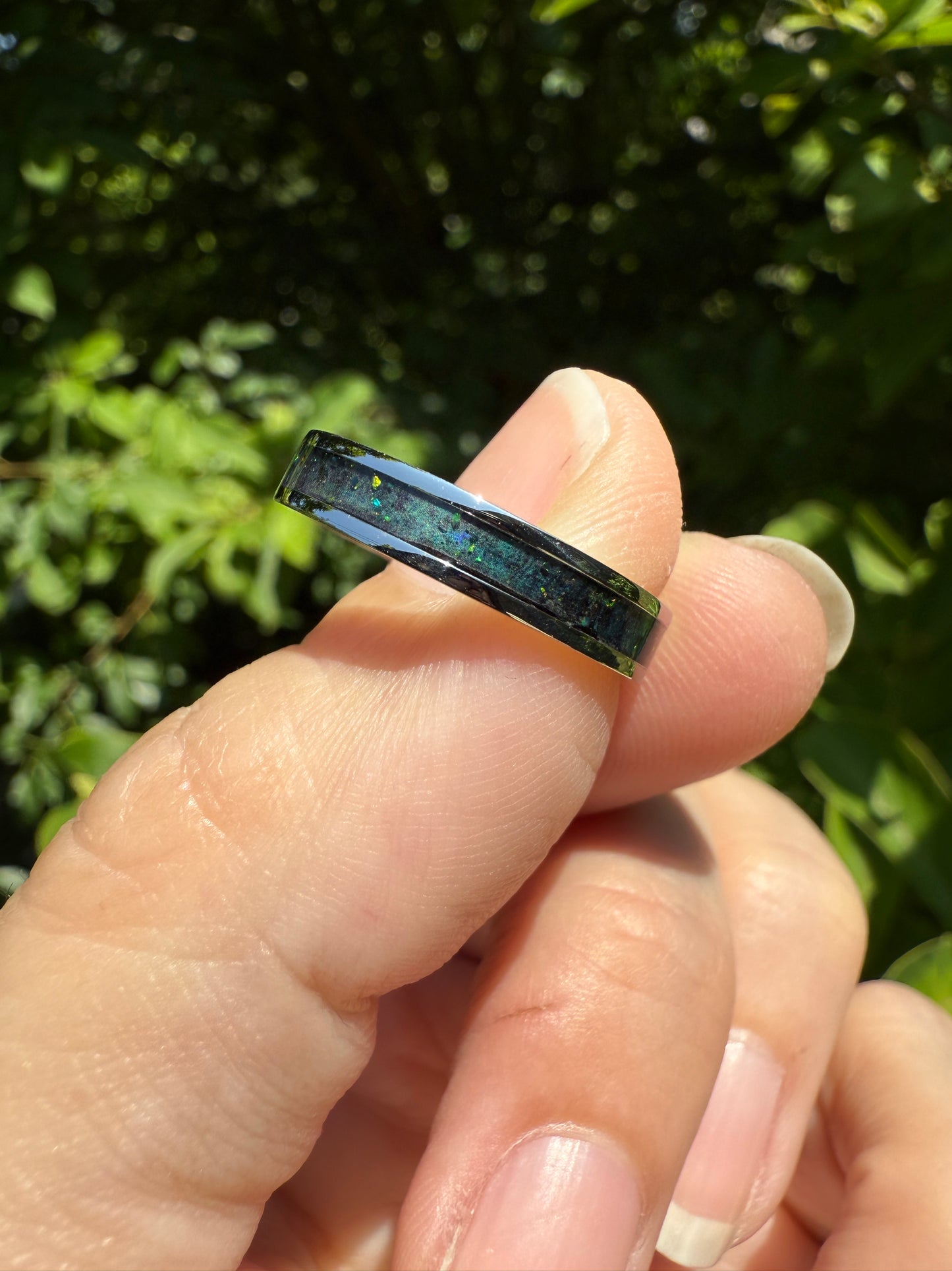 Galaxy Mood Ring – Size 8 Stainless Steel Band – Mood Pigment with Green Opal Inlay