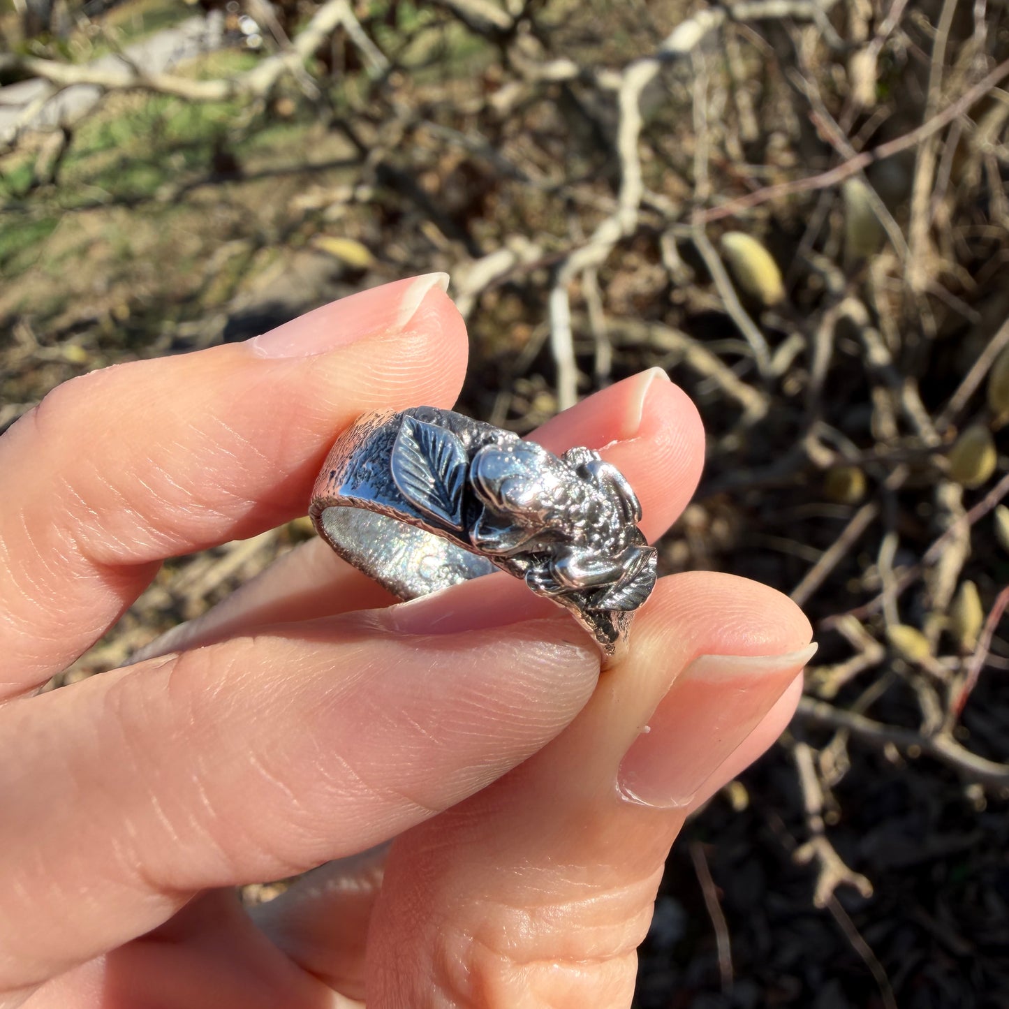 Marsh Guardian – Frog & Leaf Ring – Handmade Sterling & Fine Silver Jewelry (Size 9)