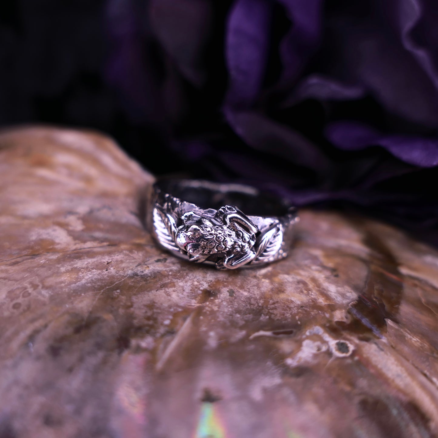 Marsh Guardian – Frog & Leaf Ring – Handmade Sterling & Fine Silver Jewelry (Size 9)